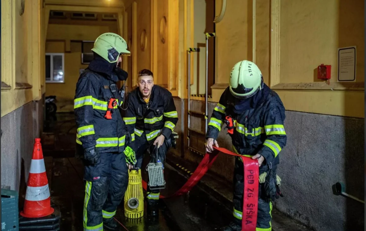 Sloveniyada kimyəvi zavodda yanğın olub, 20 nəfər yaralanıb