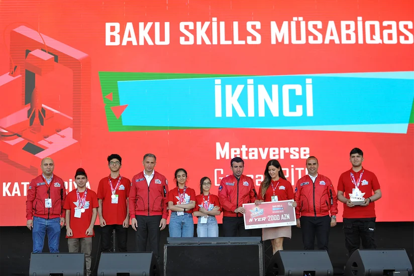 Təhsil naziri TEKNOFEST Azərbaycan” müsabiqəsinin qaliblərini mükafatlandırıb