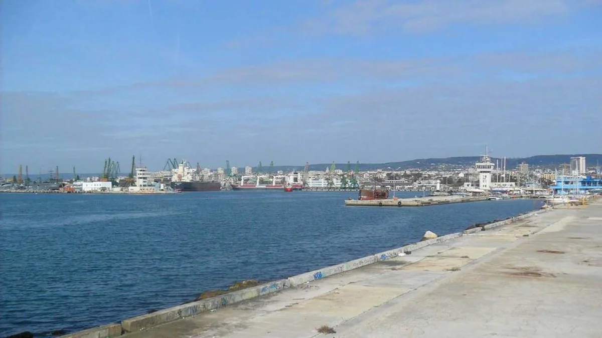 Два моряка из России погибли на борту судна под Варной в Болгарии