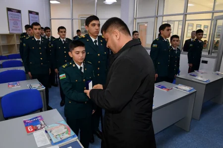 DSX rəisi azad edilən ərazilərdə sərhədlərin müdafiəsi üçün görülən işlər barədə Özbəkistanı məlumatlandırıb
