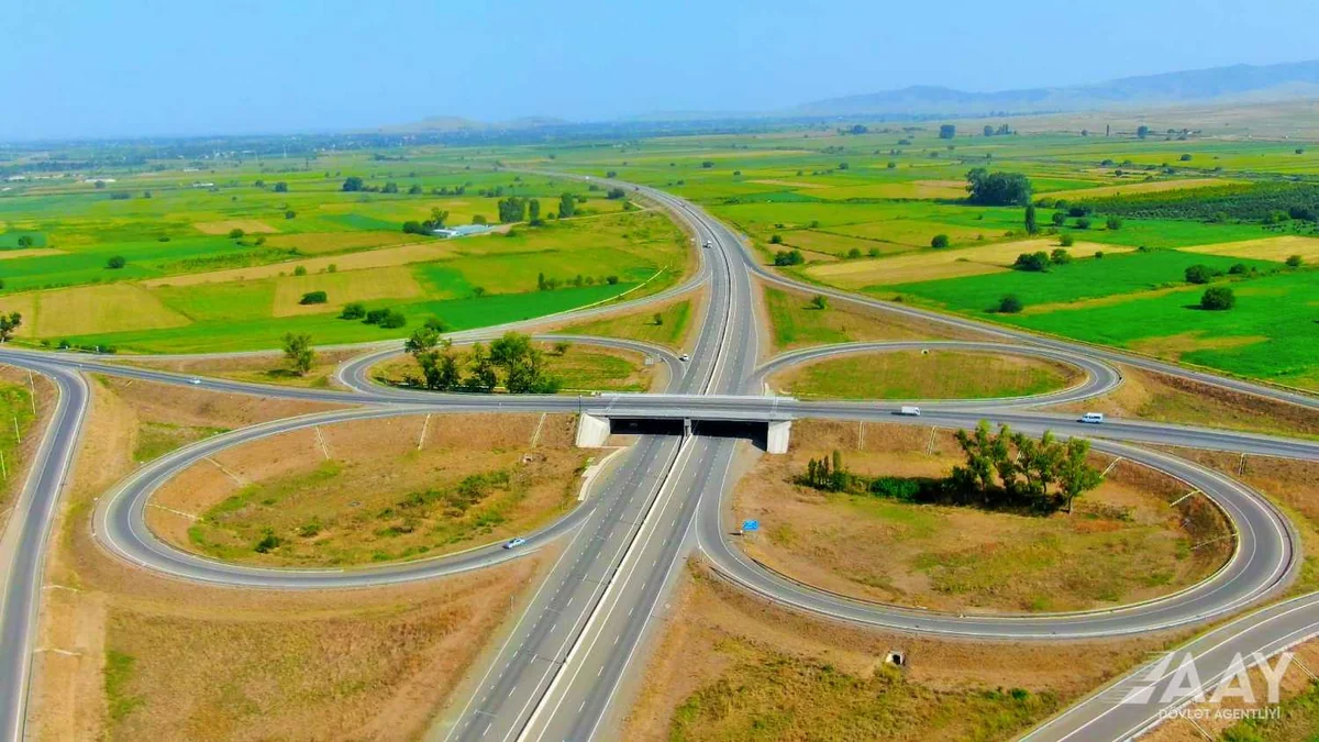 Bakı-Qazax yolunun 130 km-lik hissəsinin genişləndirilməsi yekunlaşmaqdadır
