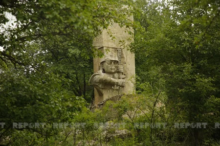 Gürcüstanda azərbaycanlıların xatirəsinə etinasızlıq: Memorial abidə baxımsızlıqdan dağılıb