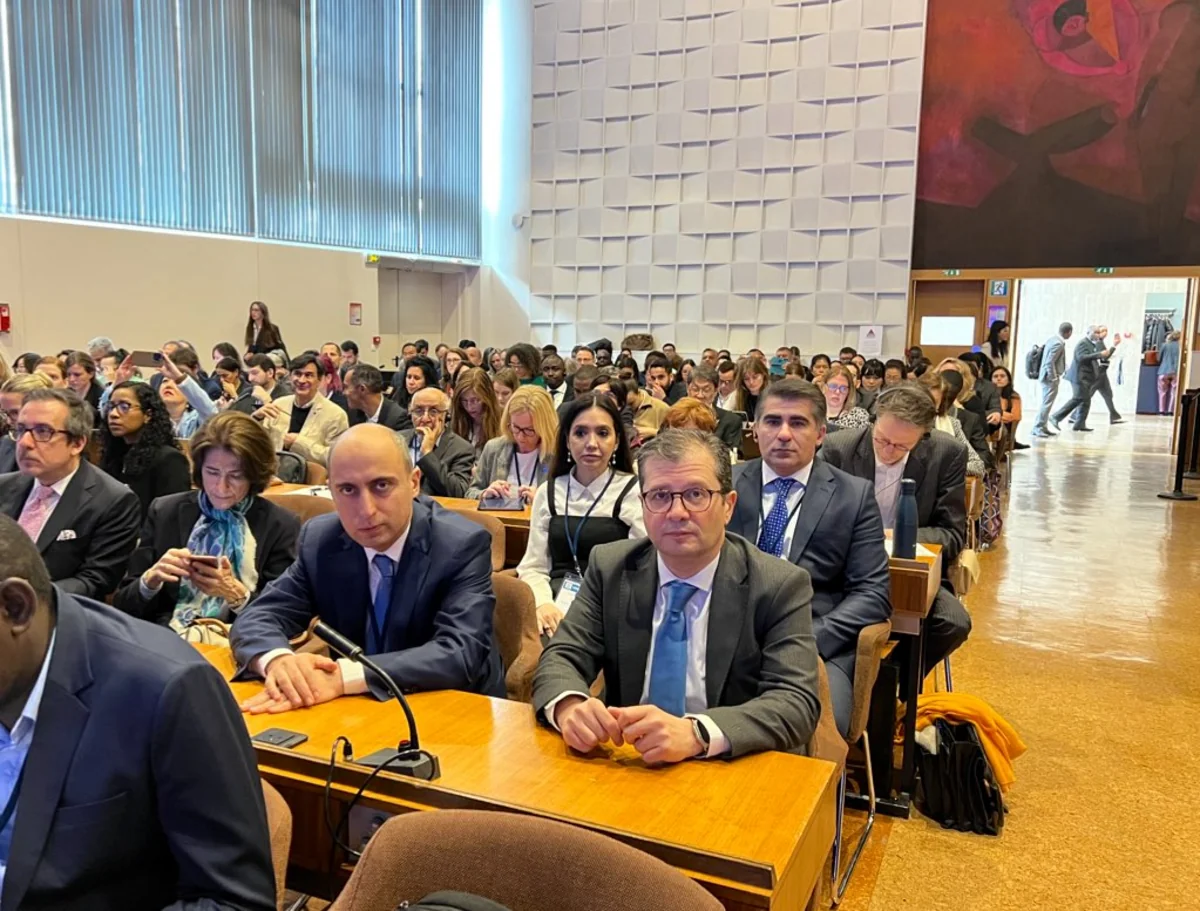 Emin Əmrullayev UNESCO-nun mənzil-qərargahında Qlobal Nazirlərin Dialoqunda iştirak edib
