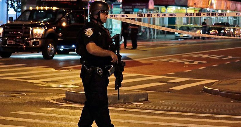 3 killed, 16 injured in mass shooting at Chicago nightclub