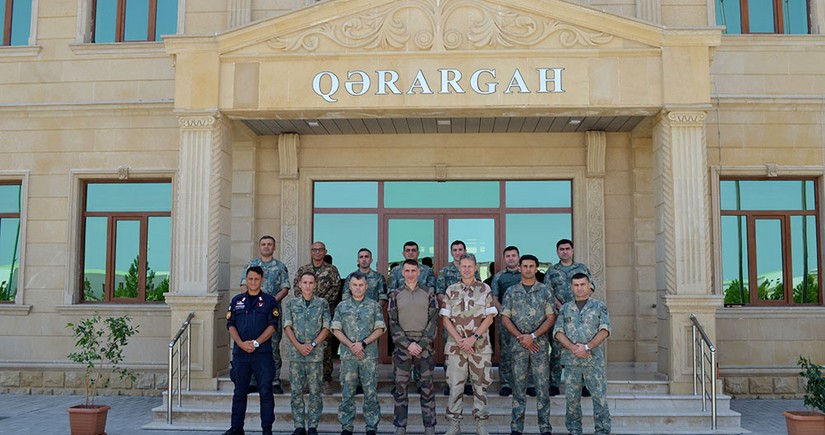 Baku hosts meeting with NATO delegation