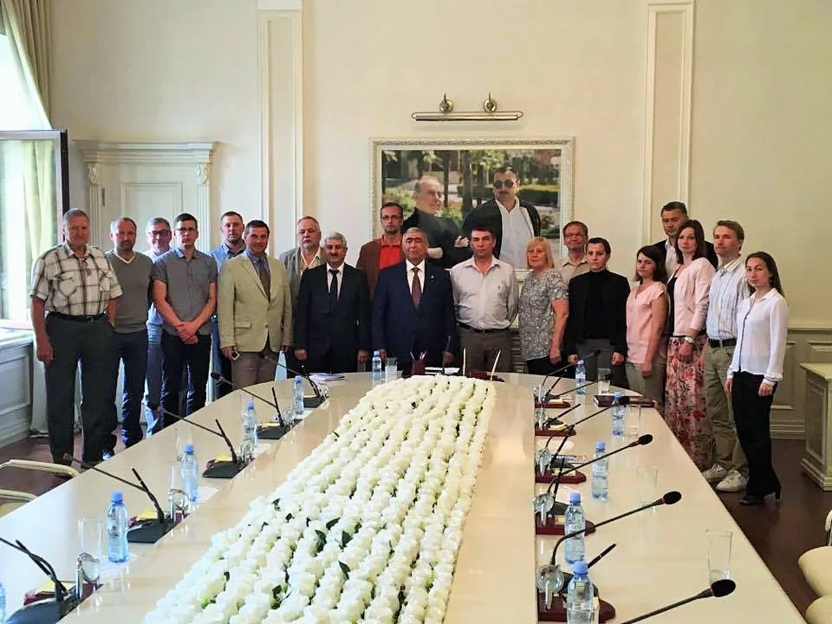 Estoniyalı yol mühəndisləri ilə Azəravtoyolda görüş keçirilib