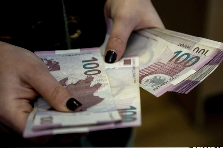 Azərbaycan əhalisinin gəlirləri 8 %-ə yaxın artıb