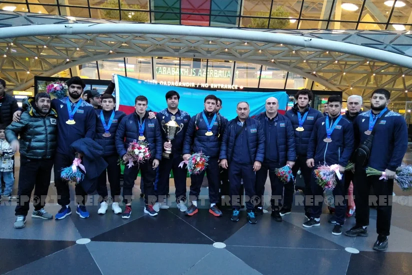 Azərbaycanın Avropa çempionu olmuş sərbəst güləşçiləri Vətənə qayıdıb