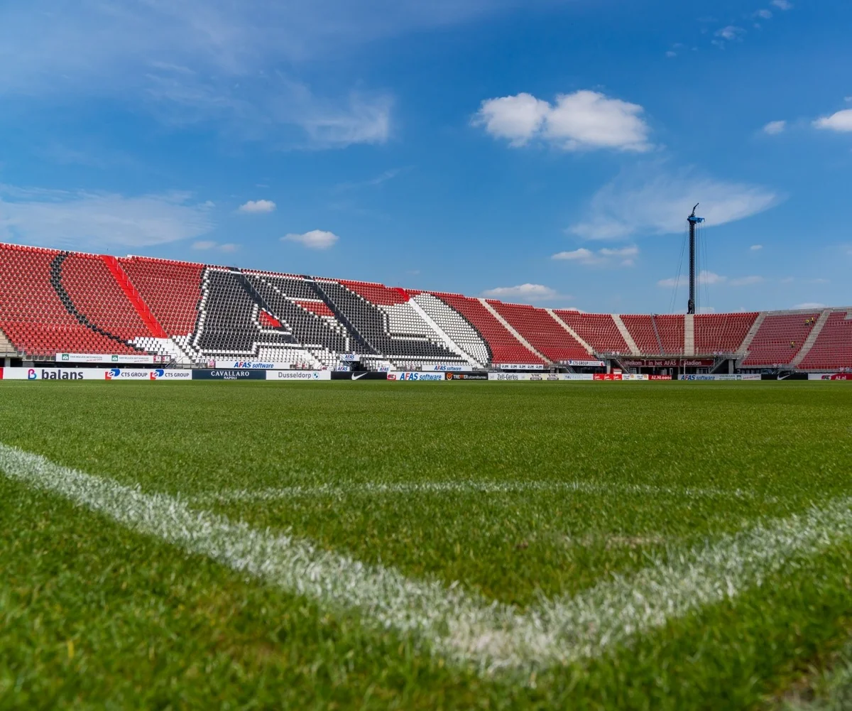 Niderland klubunda 8 futbolçu koronavirusa yoluxdu