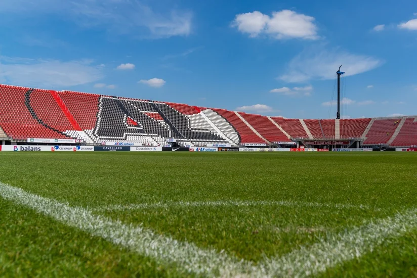 Niderland klubunda 8 futbolçu koronavirusa yoluxdu