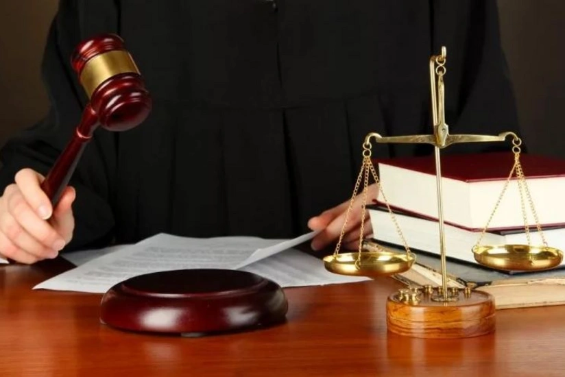 Məhkəmə həbsdə olan beynəlxalq dərəcəli hakimlə bağlı qərar çıxarıb
