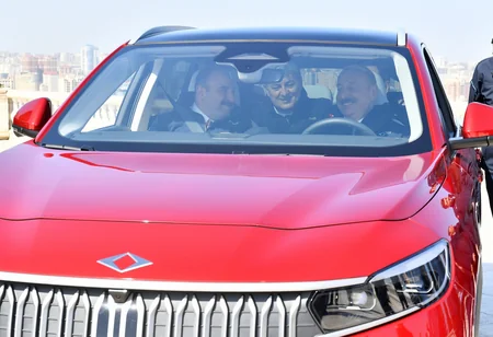 Türkiyənin ilk yerli elektromobili “Togg” İlham Əliyevə təqdim olunub - YENİLƏNİB