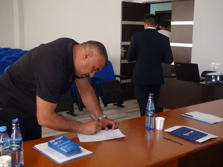 Gəncədəki avtodaşıyıcıların problemləri dinlənilib