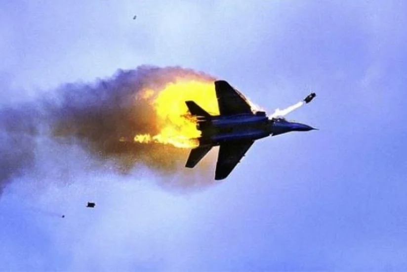 Suriyada hərbi təyyarə vurulub, 1 ölü