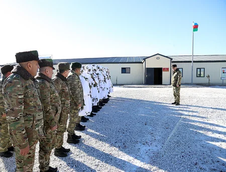 Проверена боеготовность воинских частей в Кяльбаджаре и Лачыне