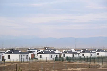 İlham Əliyev və birinci xanım Ağdamın Sarıcalı kəndinin ilk mərhələsinin açılışında iştirak edib - YENİLƏNİB-3