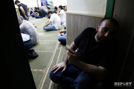 Bakıda Ramazan ayının ilk Qədr gecəsi qeyd olunub - FOTOREPORTAJ