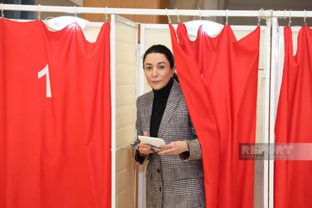 Ombudsman bələdiyyə seçkilərində səs verib