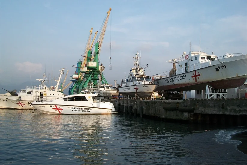 Batumi limanından neft nəqli 8% azalıb