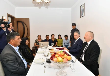 Prezident İlham Əliyev yenidən qurulan Cocuq Mərcanlı kəndinə səfərə gedib