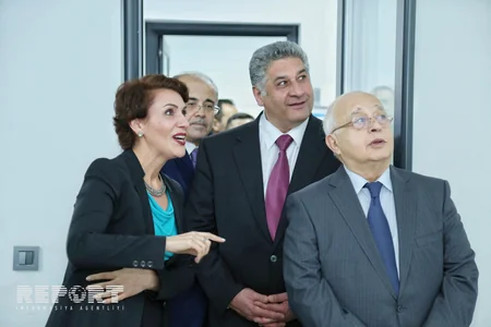 ADBTİA-da aparılan yenidənqurma işlərinin geniş təqdimatı keçirilib - FOTO