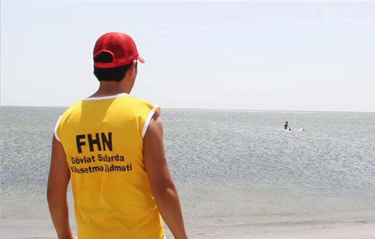 Dənizdə batma təhlükəsi ilə üzləşən 4 nəfər xilas olunub