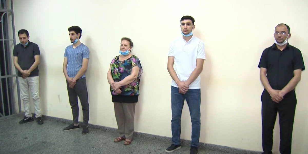 Metroda polisə tabe olmayan şəxslər barəsində həbs qətimkan tədbiri seçilib - VİDEO