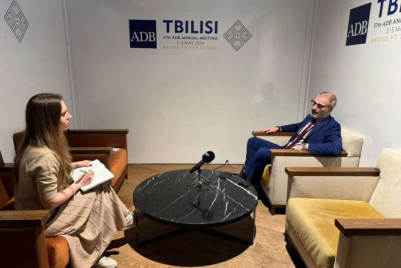 ADB Azərbaycan şirkətlərinə yaşıl sementdən istifadə etməyi təklif edib