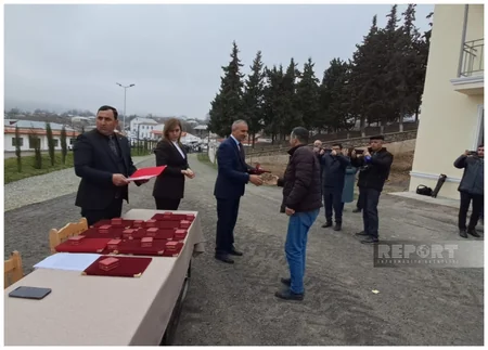 Növbəti köç karvanı Xocalının Ballıca kəndinə çatıb, sakinlərə evlərin açarları təqdim edilib - YENİLƏNİB