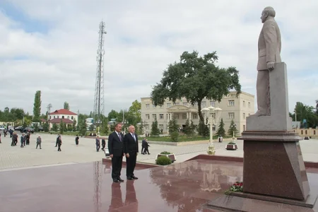 Mübariz Qurbanlı vətəndaşları qəbul edib