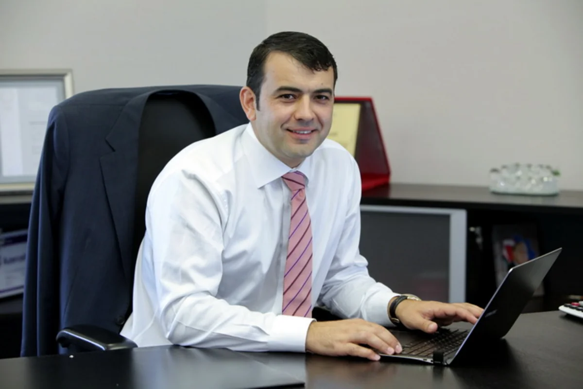 ​Azercellin sabiq prezidenti Moldovanın baş naziri seçilib