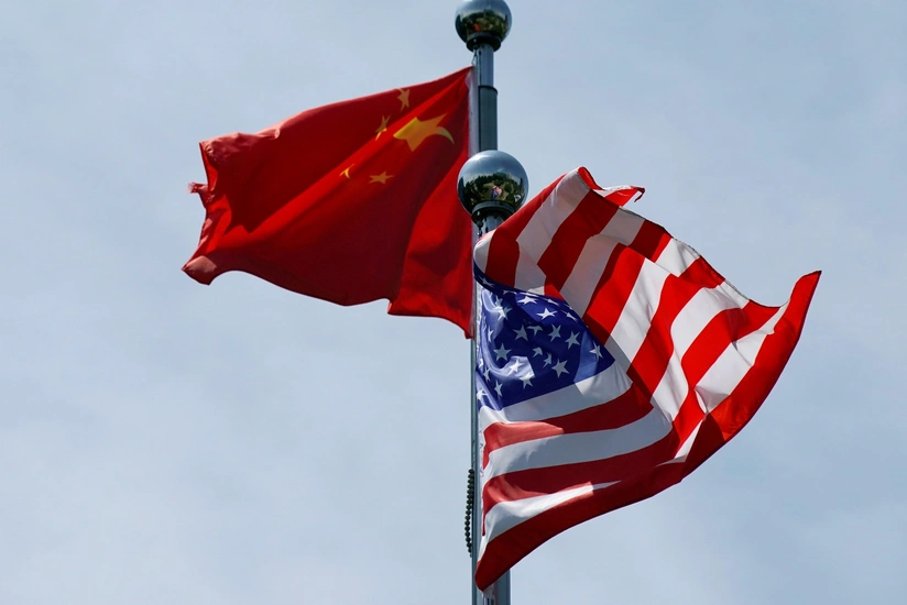 China imposes sanctions on US officials