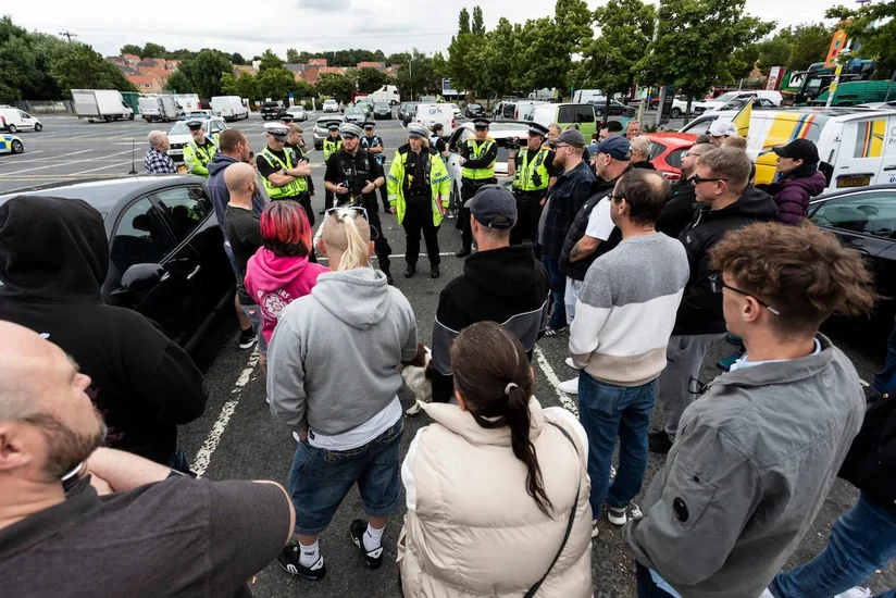В Великобритании блокируют трассы в знак протеста против роста цен на бензин