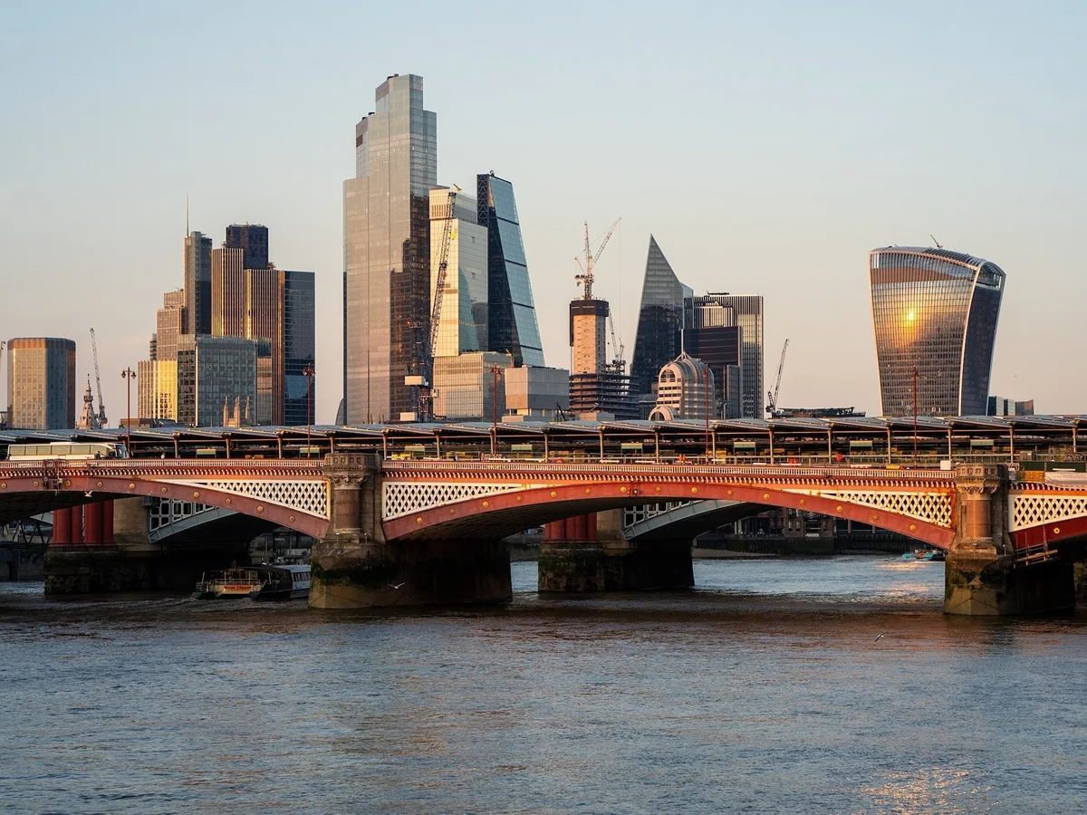 Average energy bill to fall below £2,000 in UK, Ofgem announces