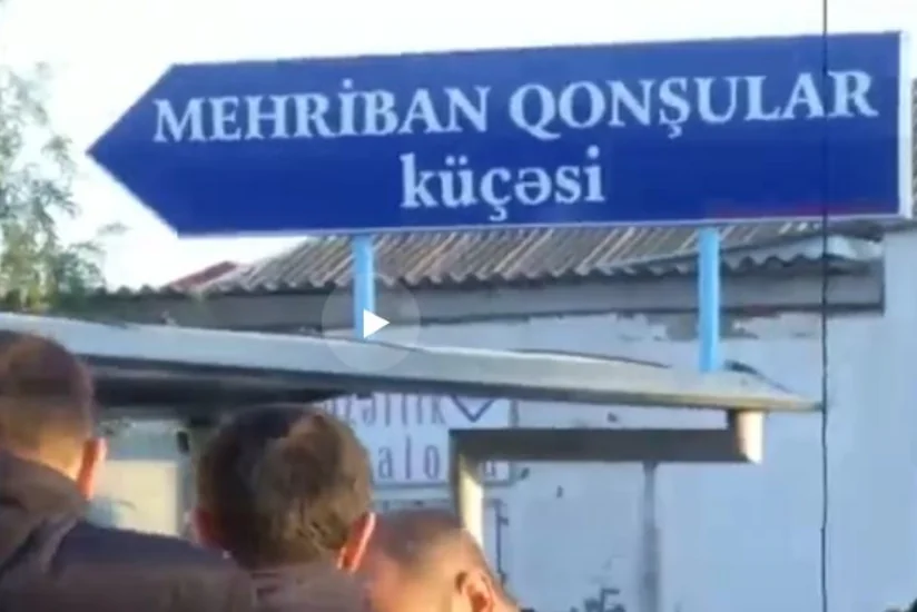 В Баку на улице Дружные соседи завязалась рукопашная драка между женщинами