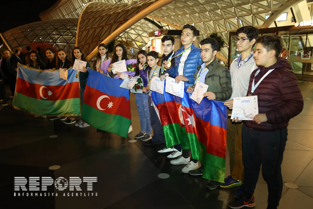 Azərbaycan məktəblilərinin robotları InfoMatrix beynəlxalq müsabiqəsində qızıl medal qazanıb - FOTO - VİDEO - YENİLƏNİB