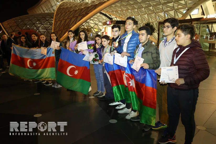 Azərbaycan məktəblilərinin robotları InfoMatrix beynəlxalq müsabiqəsində qızıl medal qazanıb - FOTO - VİDEO - YENİLƏNİB