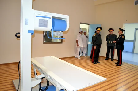 Uzbek defence minister visits military unit in Azerbaijan