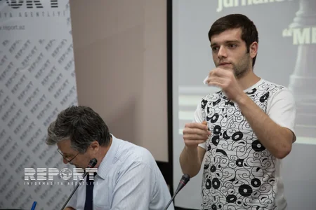 Milli Mətbuatın yaradılmasının 140 illik yubileyi münasibətilə jurnalistlər arasında şahmat turniri keçirilib