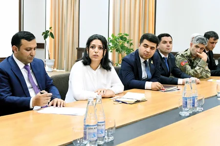 Prezidentin Naxçıvandakı səlahiyyətli nümayəndəsi gənclərlə görüşüb