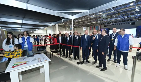SAF 2023-ün üçüncü günündə dövlət rəsmiləri yarışları izləyiblər 