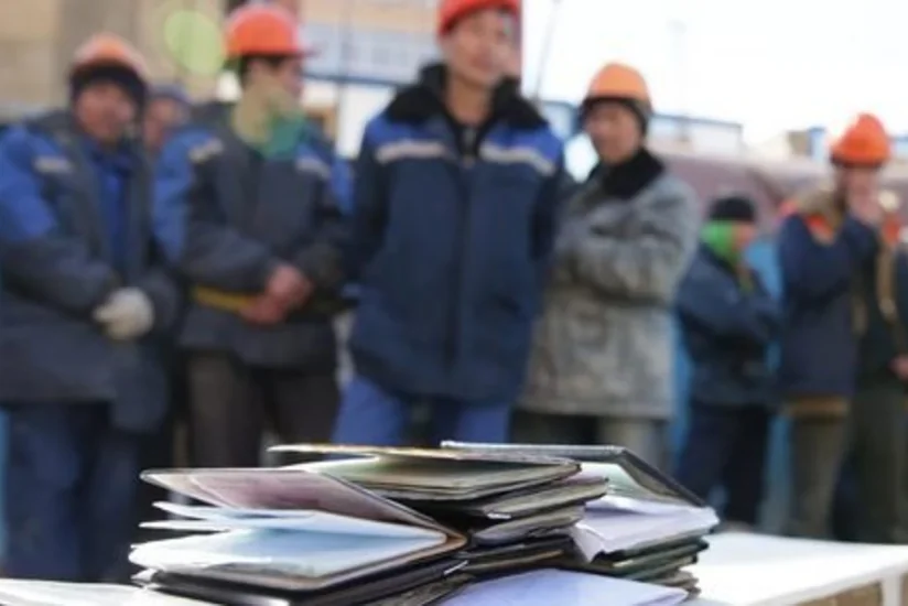 Мигрантов запретили брать на работу