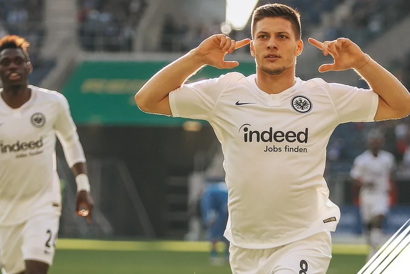 Real Madrid serbiyalı hücumçunun transferini açıqlayıb