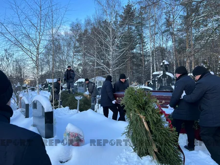 Абдуррахман Везиров похоронен на Троекуровском кладбище в Москве
