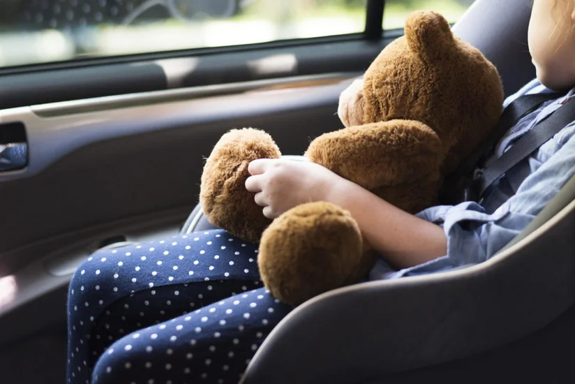 Gəncədə ana və azyaşlı övladı yol qəzasında xəsarət alıb