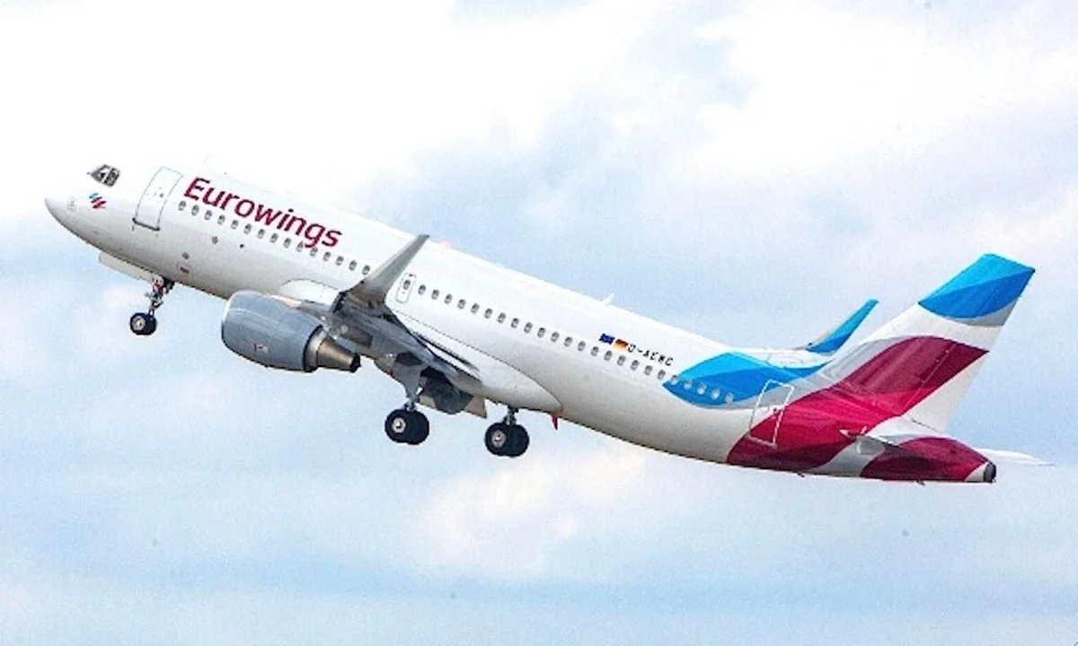 В Германии 13 пассажиров самолета Eurowings пострадали из-за турбулентности