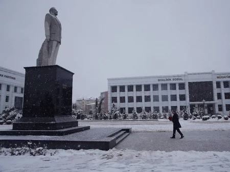 Baş prokuror Sabirabadda vətəndaşları qəbul edib