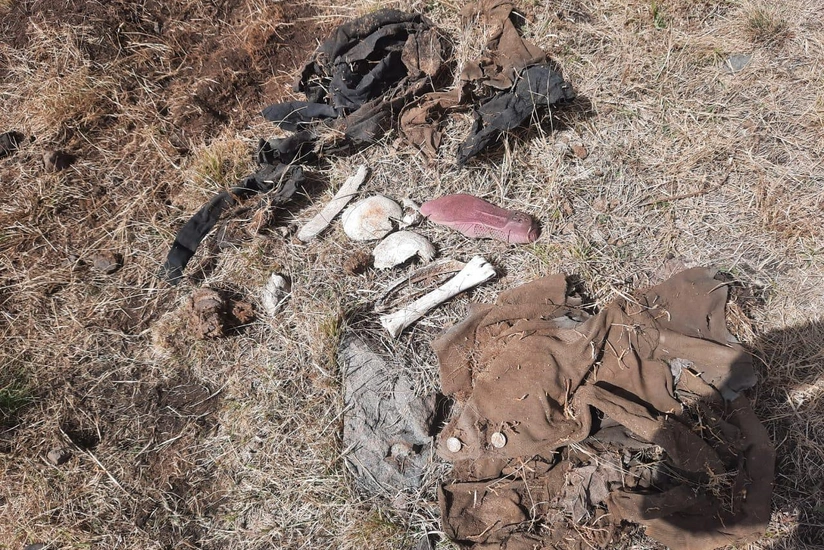 Kəlbəcərdə insan sümüyü və qadına məxsus geyim əşyaları aşkarlanıb