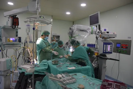 ATU-nun Tədris Cərrahiyyə Klinikasında koxlear implant əməliyyatları keçirilib