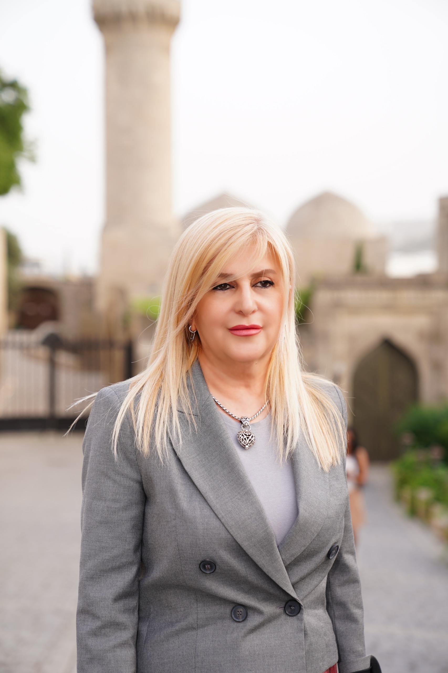  Azadə Hüseynova